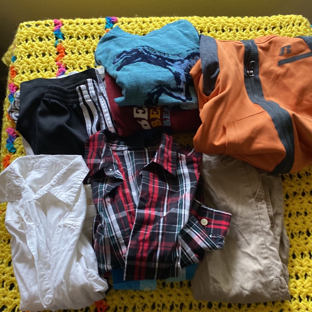 11 piece bundle of Boy Clothes. Size 4T